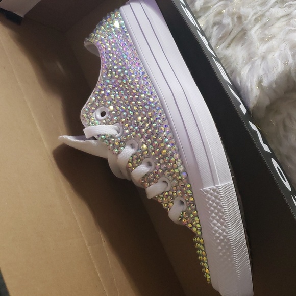 Bling Low Top Converse Shoes Womens Sneakers Bedazzled with Rhienstones - Picture 5 of 5